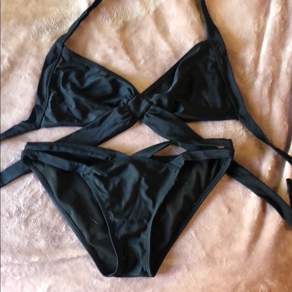Black cut out bikini